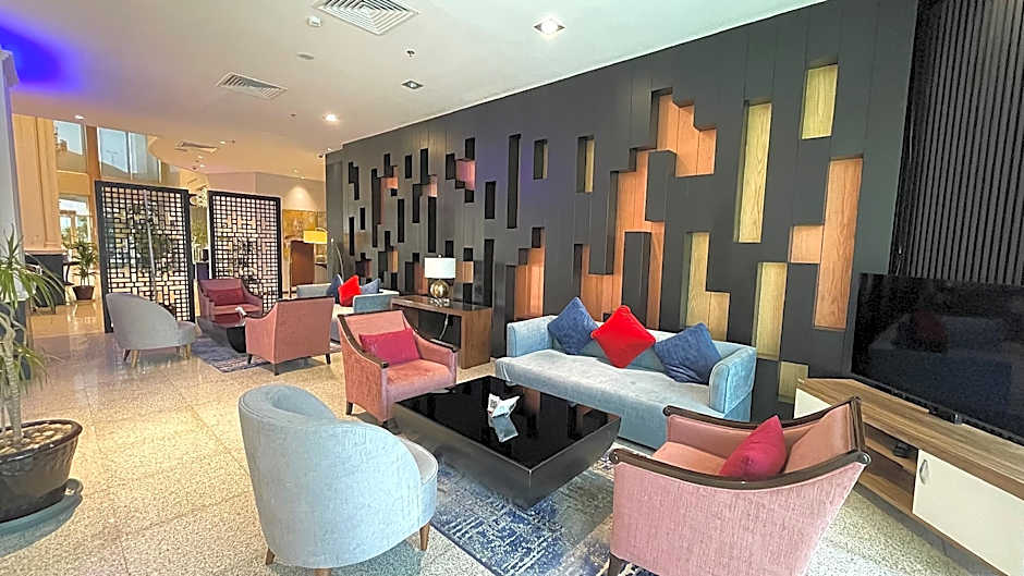 Ramada Al Qassim Hotel And Suites