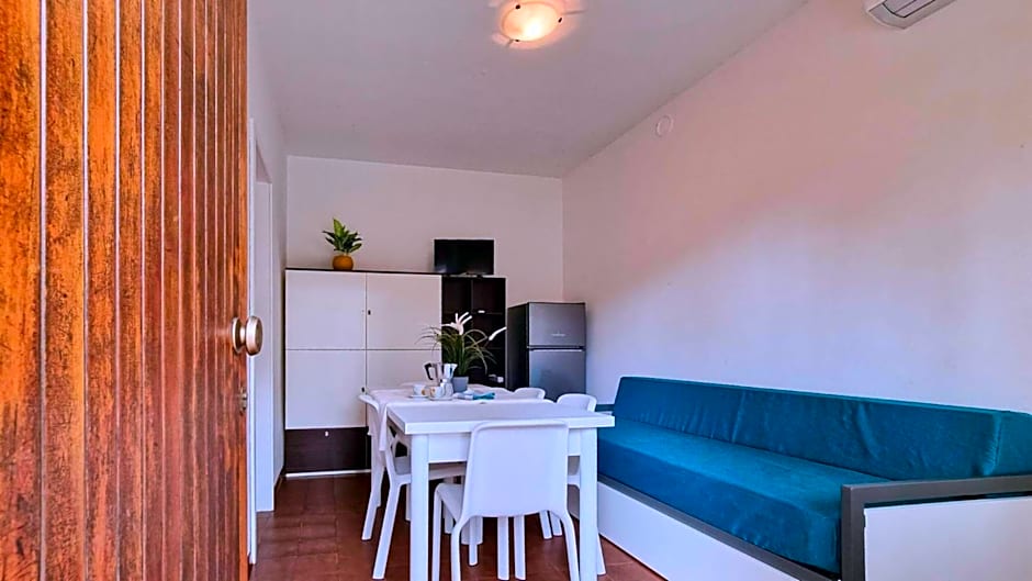 Apartment for 6 People With Shared Pool Close to the Sea - By Beahost Rentals