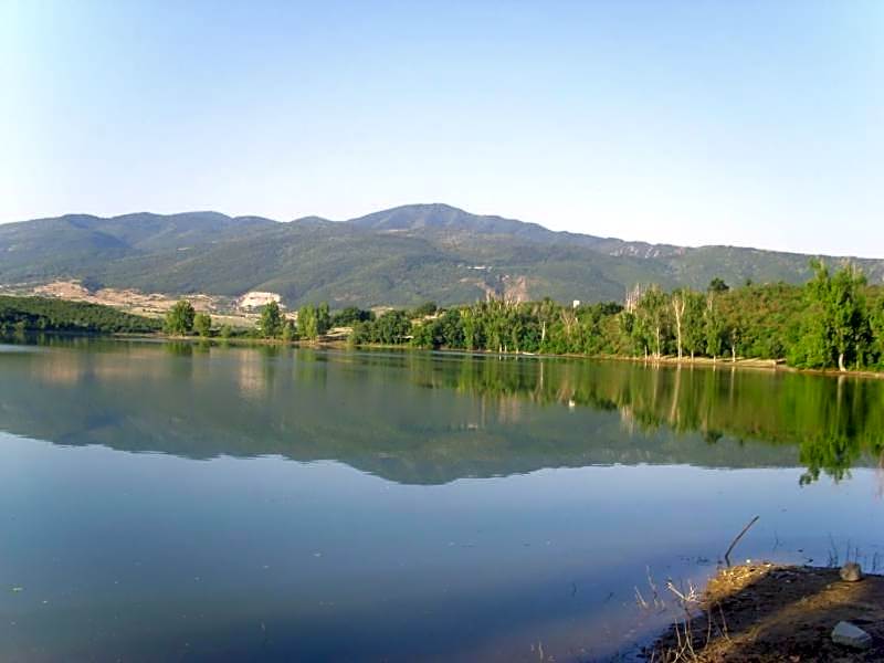 Ловно Стрелкови Комплекс 40те извора гр Асеновград