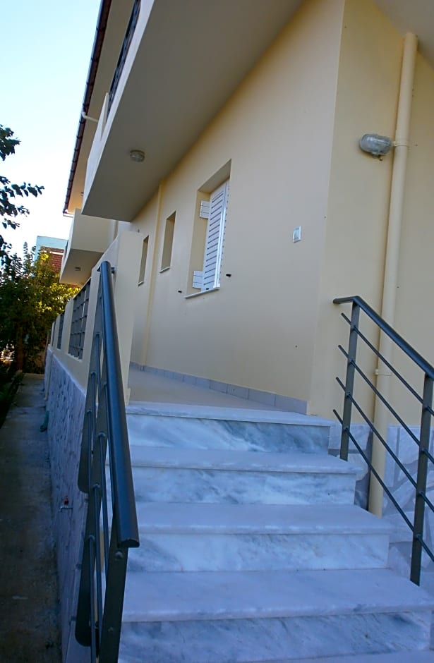 Artemis Marina Apartments