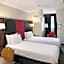 The Popinjay Hotel