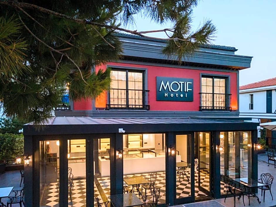 MOTİF HOTEL