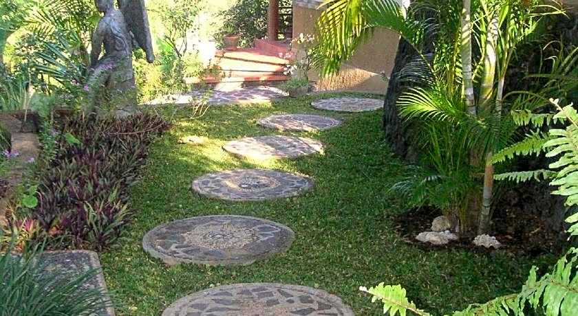 Sananda Bungalows