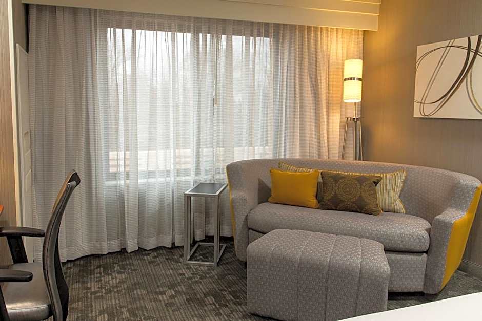 Courtyard by Marriott Lafayette