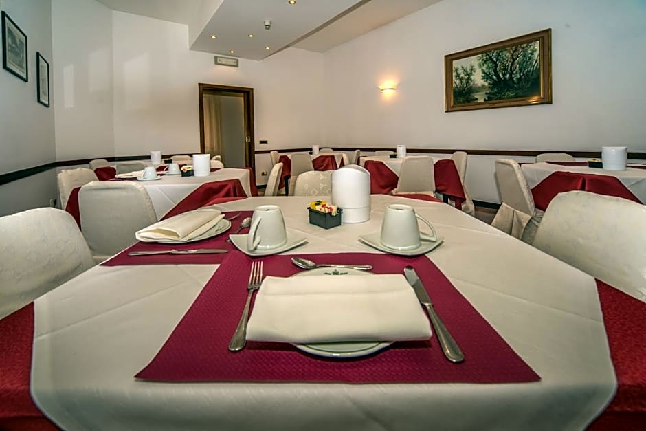 New Petit Hotel