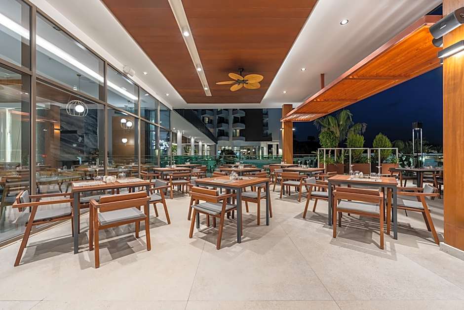 Sural Saray (Adult Only +16)