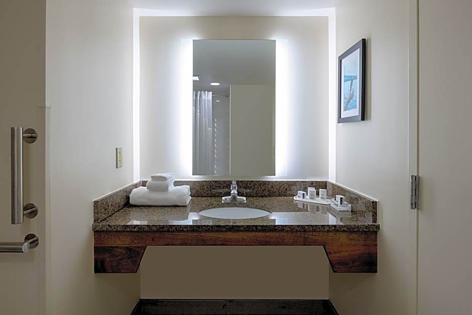 Holiday Inn Portland-By the Bay By IHG