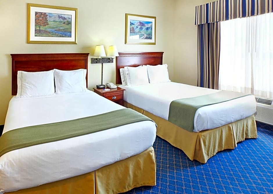 Holiday Inn Express Hotels & Suites Mountain Home By IHG