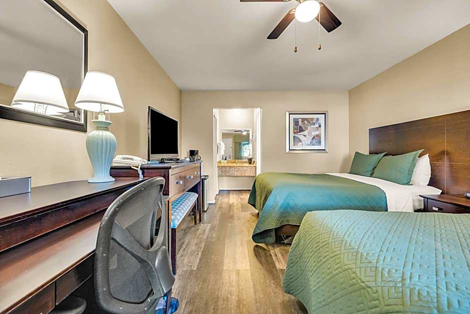 Scottish Fairway Inn