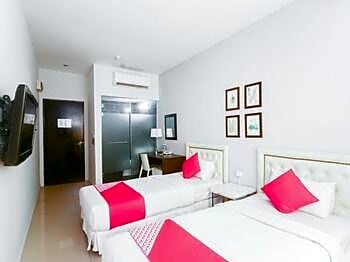 OYO 777 Epal Hotel