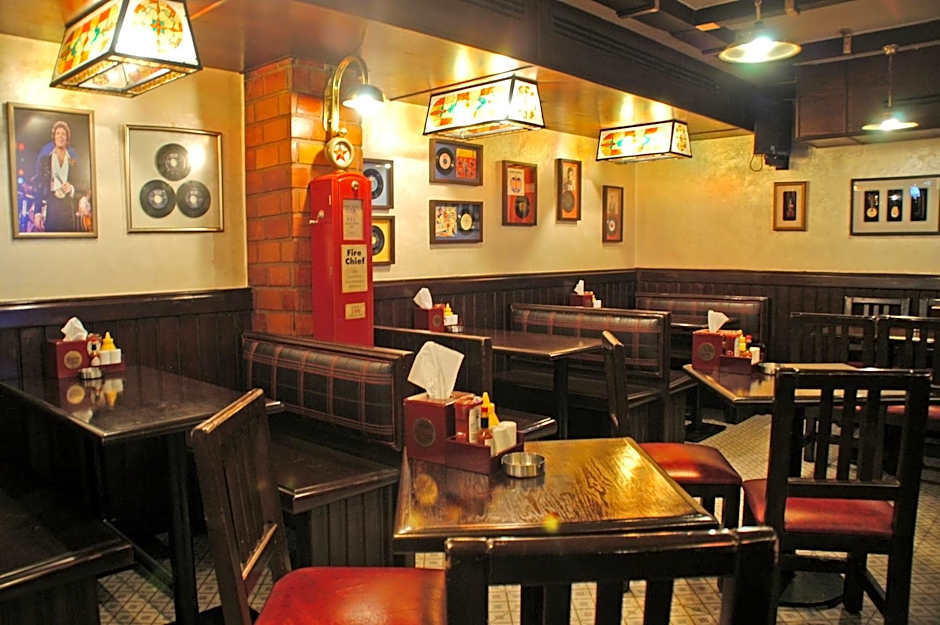 Comfort Hotel Suites