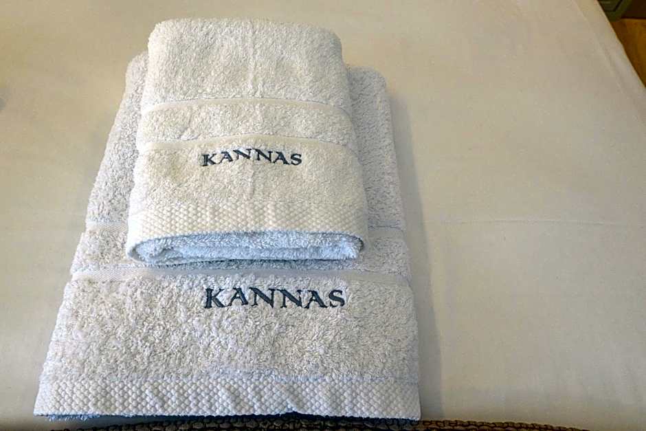 Kannas Mani Luxury Suites -Adults Friendly 14 Plus