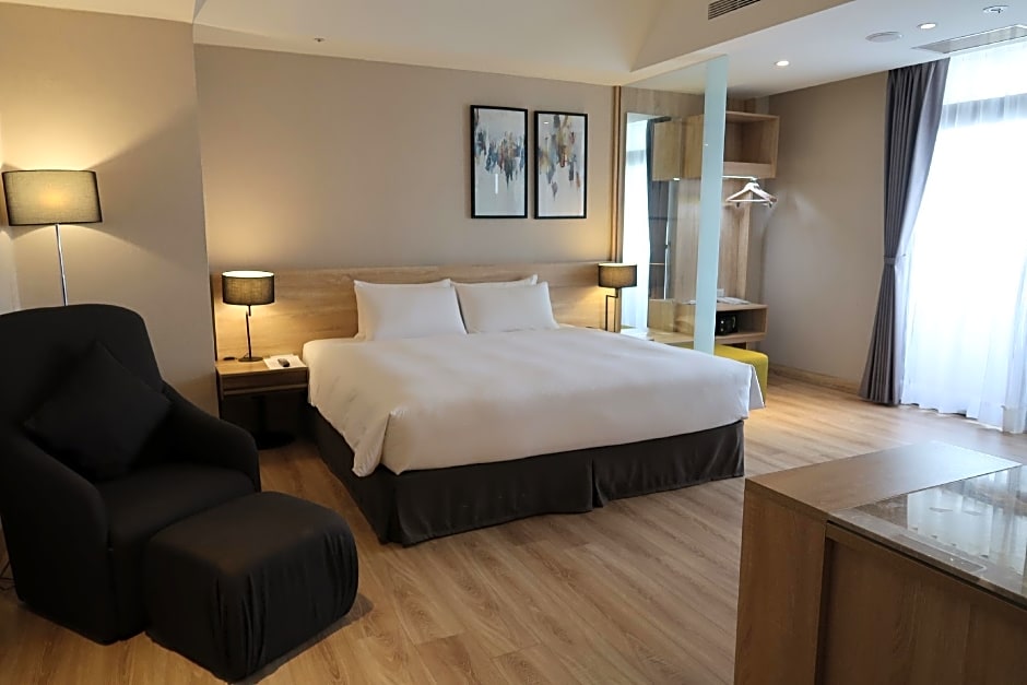 The HO Hotel