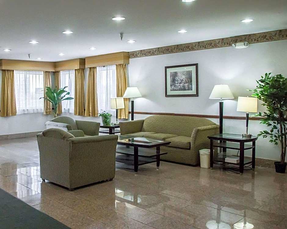 Quality Inn & Suites Loves Park near Rockford