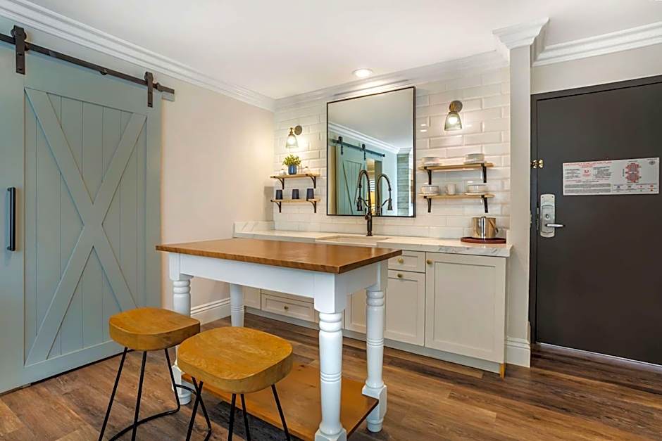 Best Western Dry Creek Inn