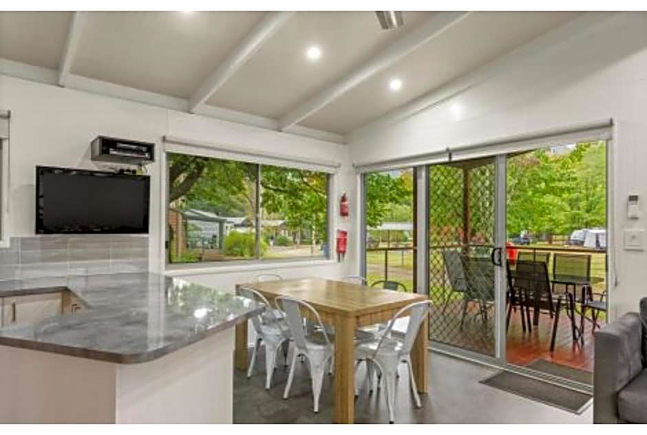 Discovery Parks - Bright