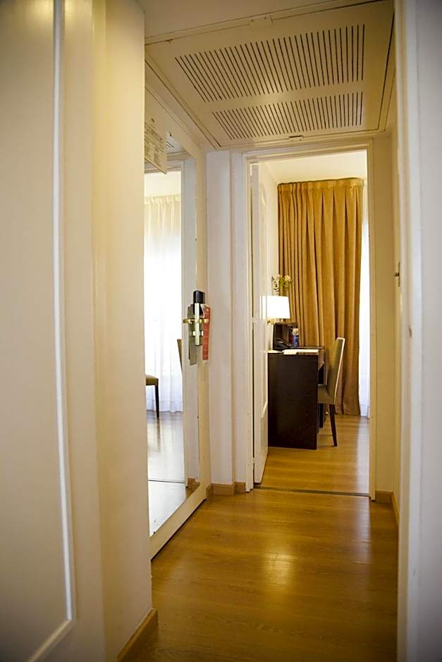 El Conquistador Hotel