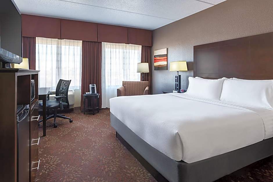 Holiday Inn Charlotte University By IHG