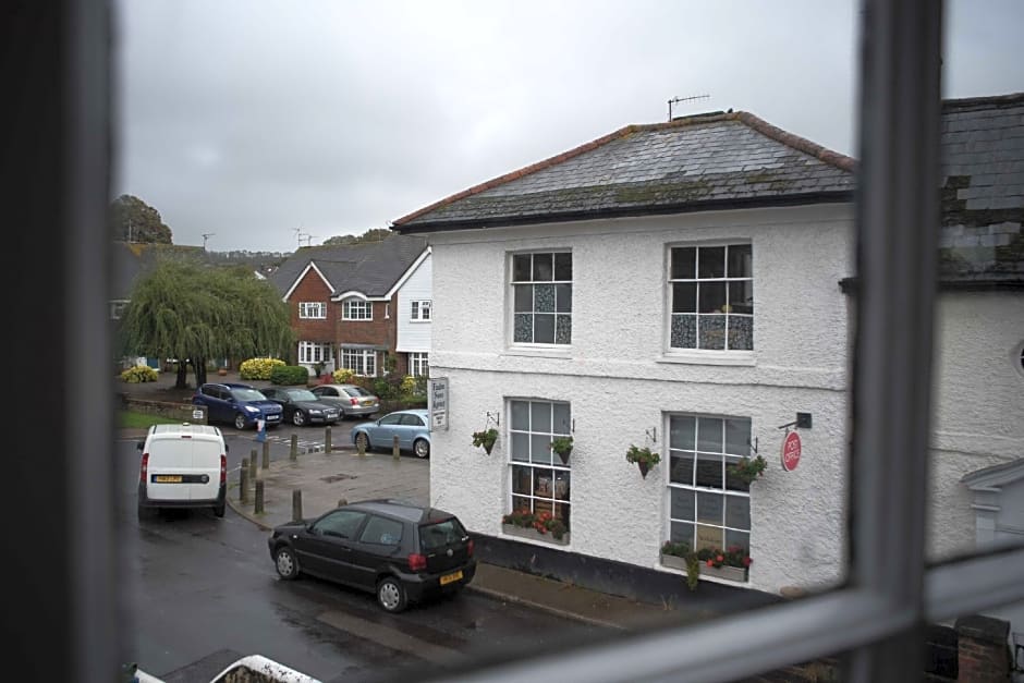 Village House Coaching Inn