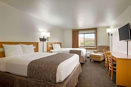 Queen Room with Two Queen Beds - Non-Smoking