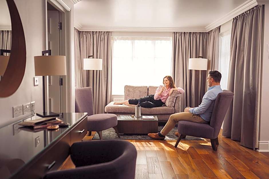 Ivanhoe Inn and Hotel