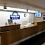 Days Inn & Suites by Wyndham Schaumburg