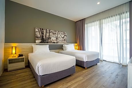 Standard Garden View Twin Room