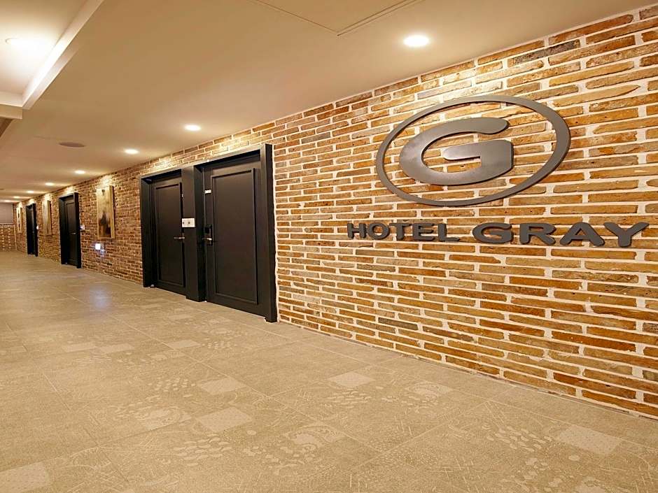 Hotel Gray