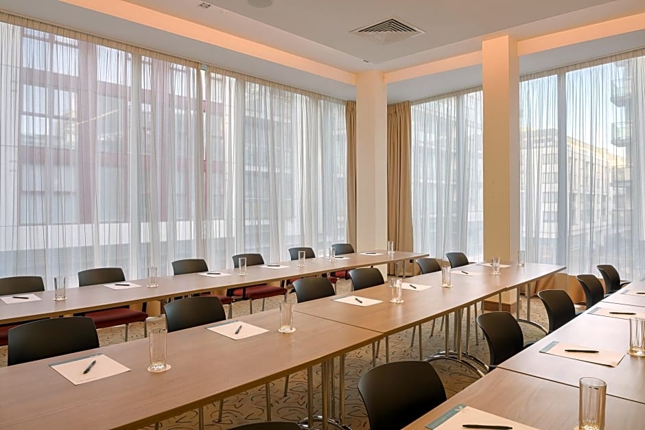 Tallaght Cross Hotel