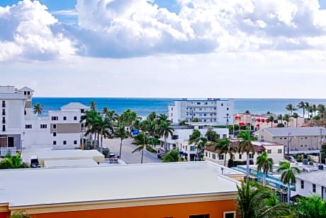 One Bedroom King Suite - Ocean View