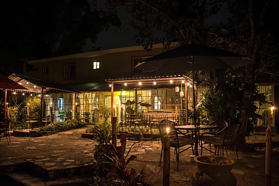 Hotel Posada James