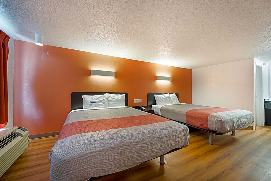 Motel 6-Hamburg, NY