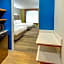 Holiday Inn Express Woodbridge By IHG