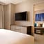 Hilton Chicago/Magnificent Mile Suites