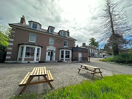 Mackay's Spa Lodge Hotel