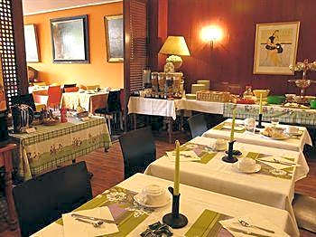Hotel Nid de Cigognes Strasbourg Centre Gare