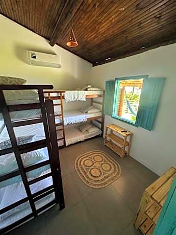 Bunk Bed in Mixed Dormitory Room