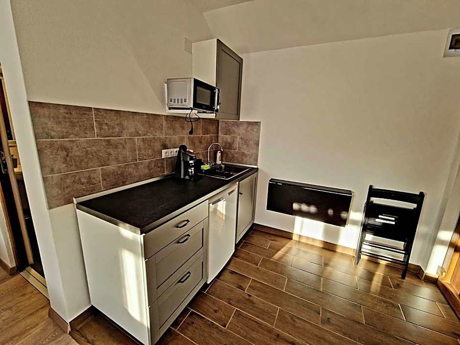 Kodaros Studio Parajd