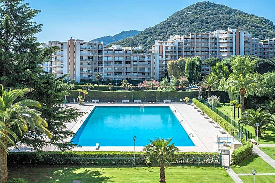 Cannes Marina Appart Hotel Mandelieu