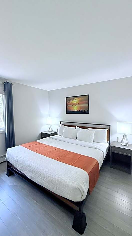 Amber Hotel