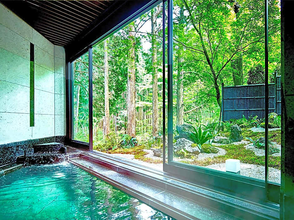 Luxury Hotel Kazenokaori MORI Premier