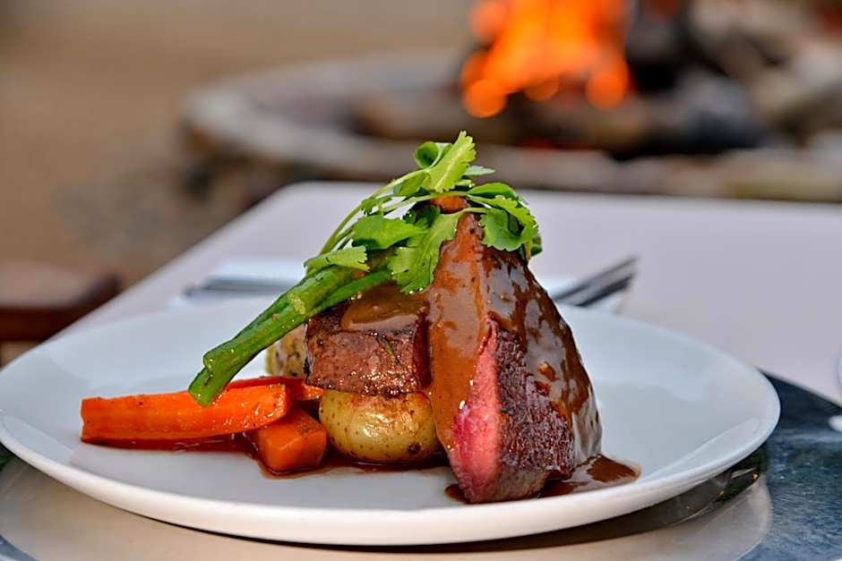 Black Rhino Game Lodge