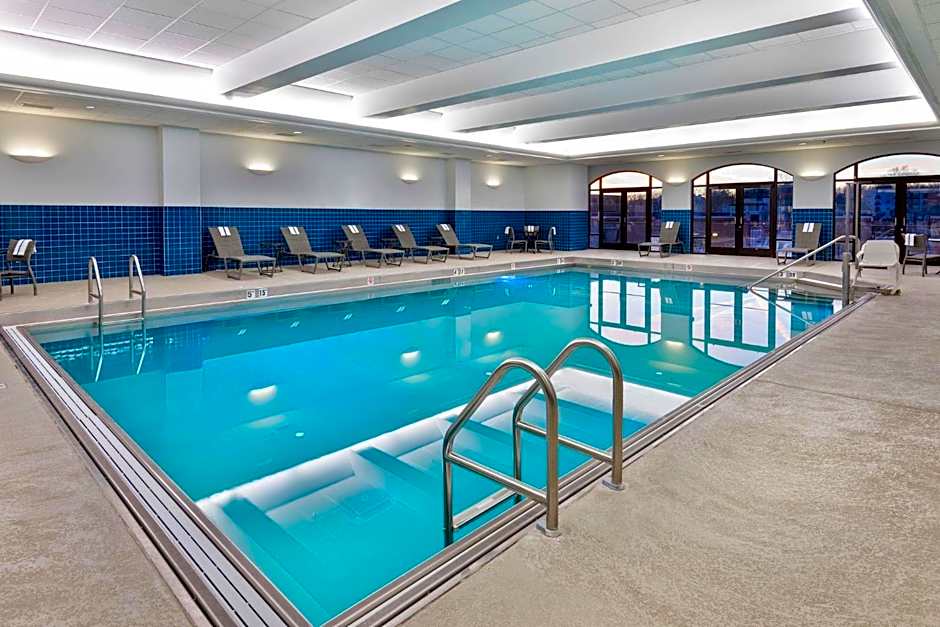Hampton Inn & Suites Kansas City-Country Club Plaza