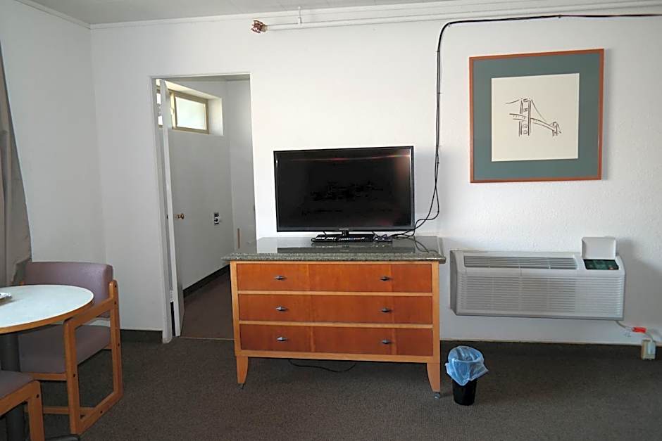 River Park Inn