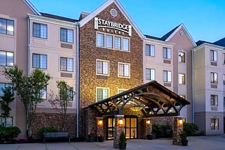 Staybridge Suites Burlington - Boston, an IHG Hotel