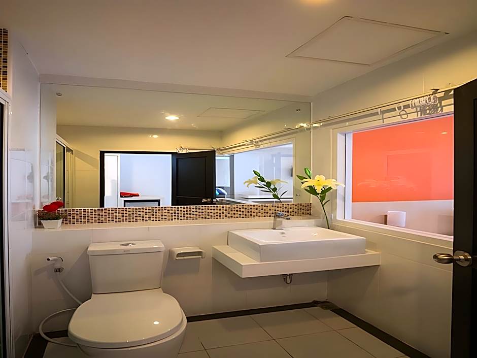 The Ozone Boutique Hotel