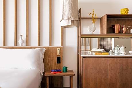 Always ME Oasis View