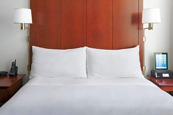 Club Quarters Hotel in Boston