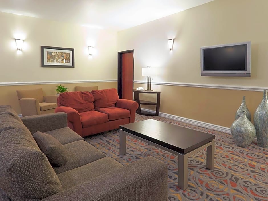 Holiday Inn Express Hotel & Suites Bakersfield Central