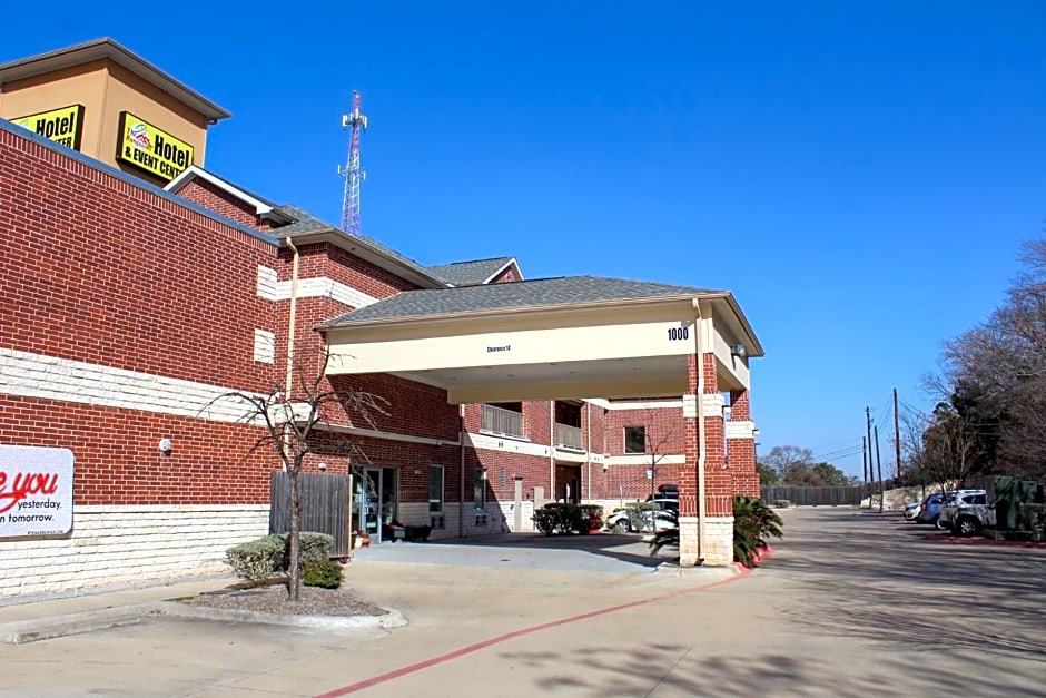 The Bungalows Hotel & Event Center at Lakeline Austin / Cedar Park